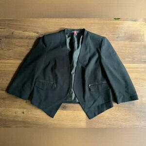 Women's Black Cropped Blazer